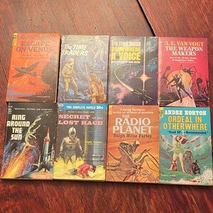 Vintage ACE. Sci-Fi Paperback Collection 1950's & 1960's